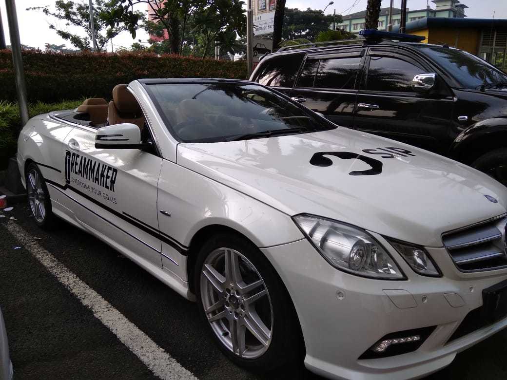 sewa mercedes benz, rental mercedes benz, sewa mobil mercedes benz e cabrio, rental mobil mewah, sewa wedding car