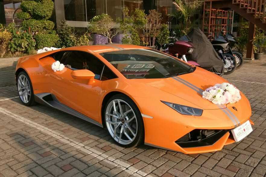 rental mobil lamborghini, sewa mobil lamborghini, rental lamborghini, wedding car lamborghini, sewa mobil pengantin lamborghini, rental mobil pengantin lamborghini